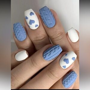Argyle Love Blue & White Press On Nail Set NEW 🏷️
